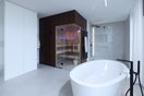RUKU Sauna Galerie Kabinen mit Holzverkleidung